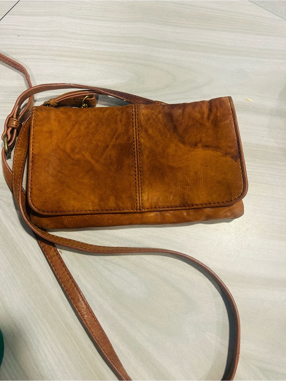 Lucky Brand Leather Crossbody Wallet purse